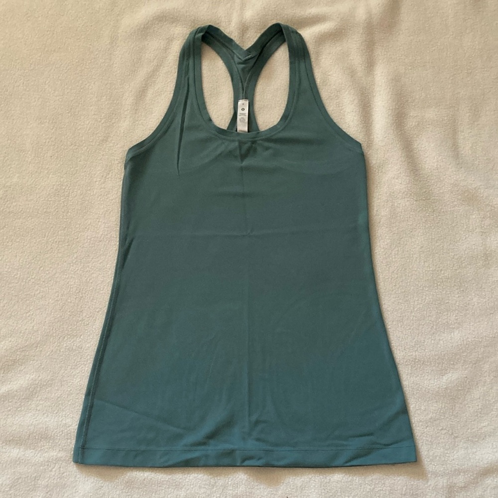 Lululemon Tank Top. Size 8. Green.
